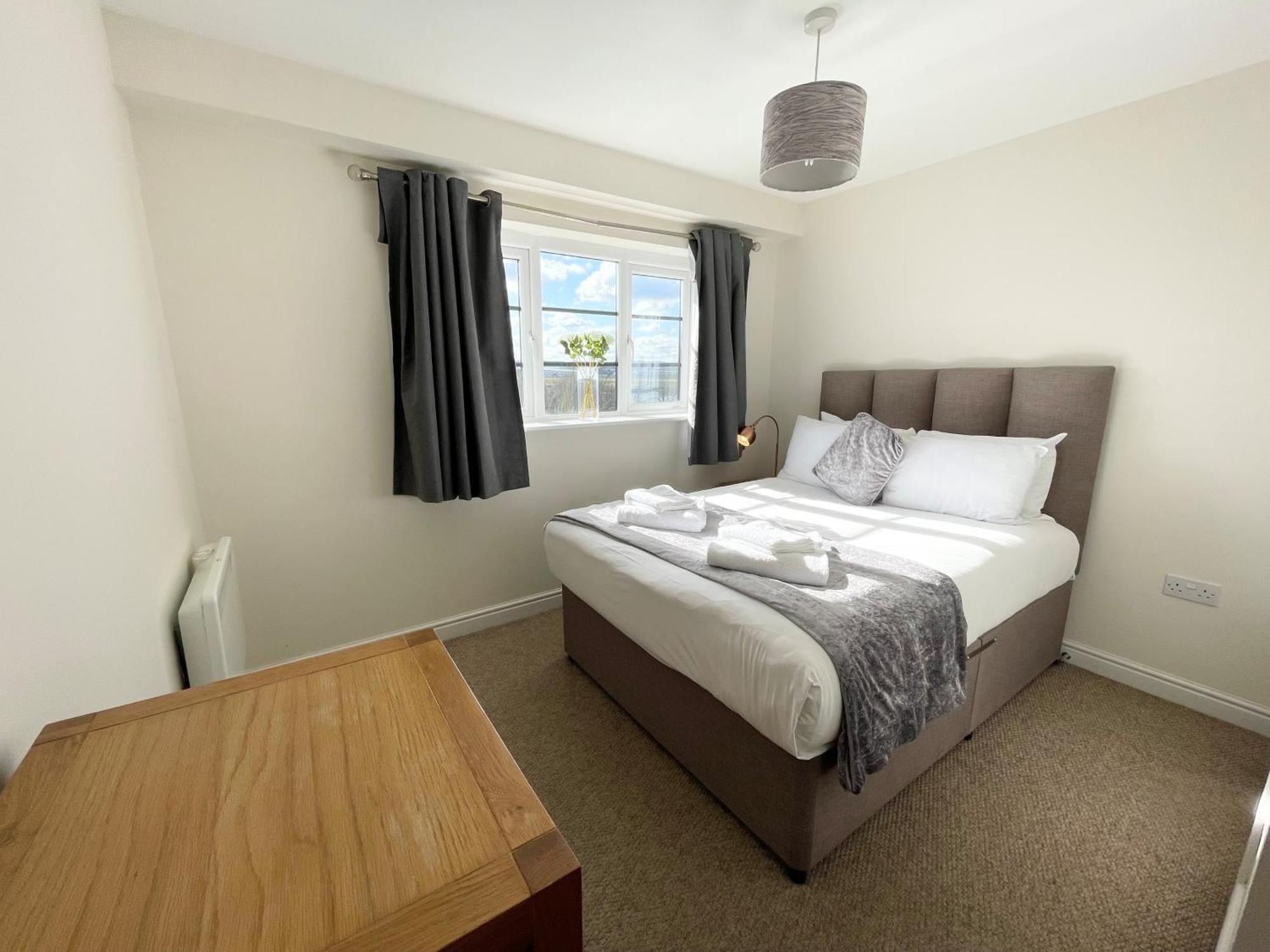 Blue Sky Apartments @Wallis Square, Farnborough Φάρνμπορο Εξωτερικό φωτογραφία