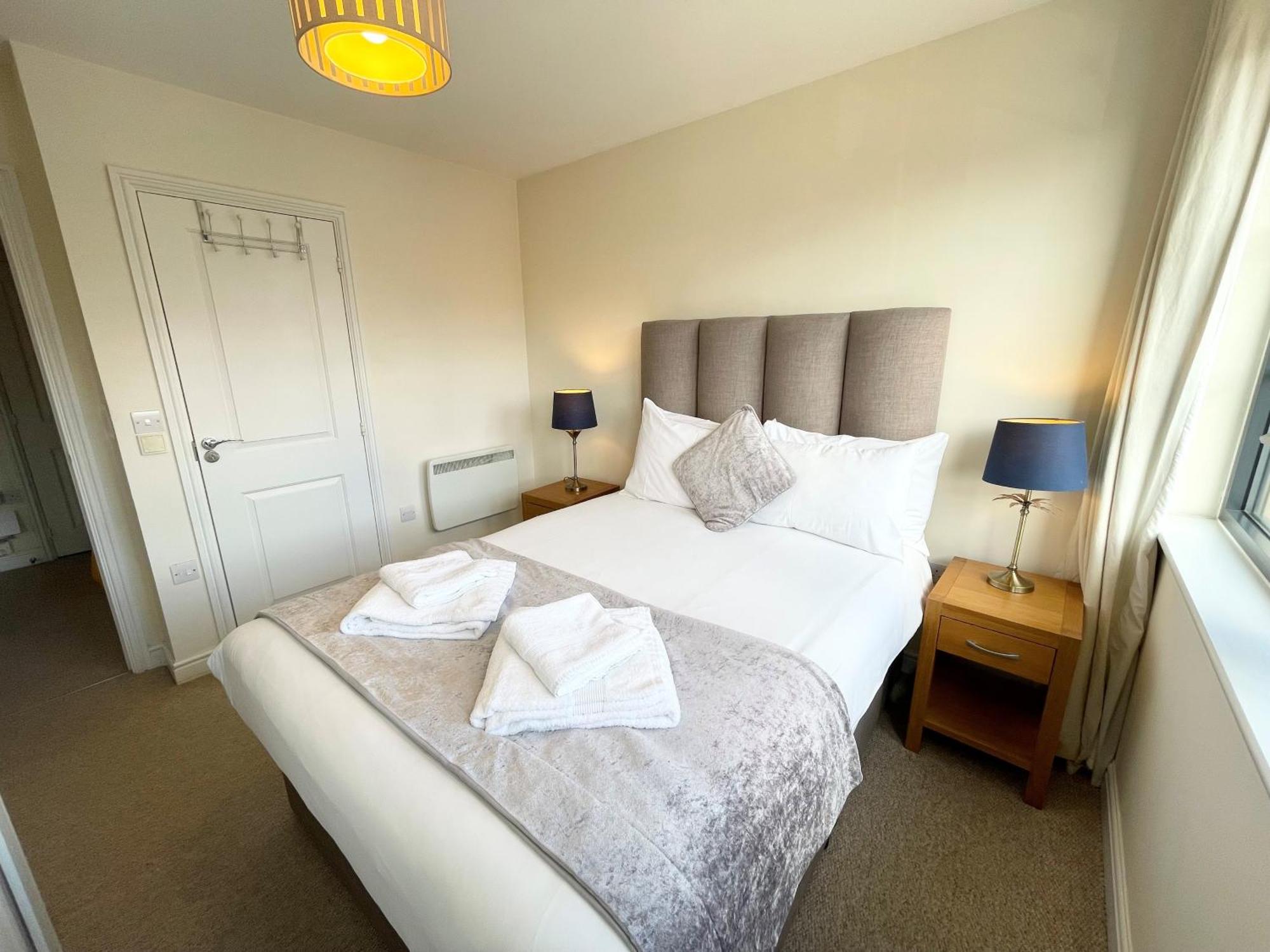 Blue Sky Apartments @Wallis Square, Farnborough Φάρνμπορο Εξωτερικό φωτογραφία